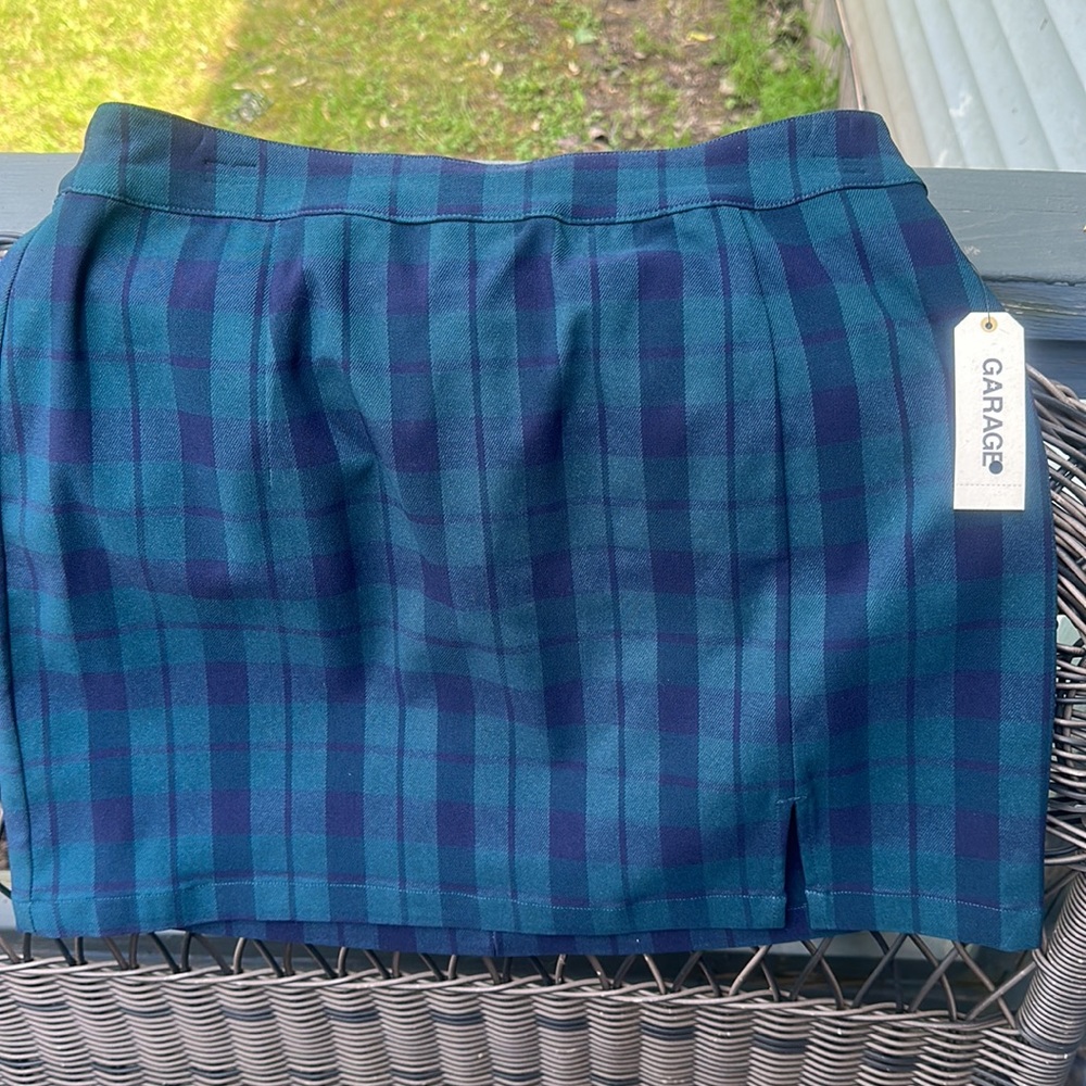 Clean wardrobe - Picture 3 of 4